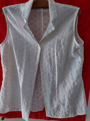 Women’s sleeveless lace guipure shirt used, white, size XL