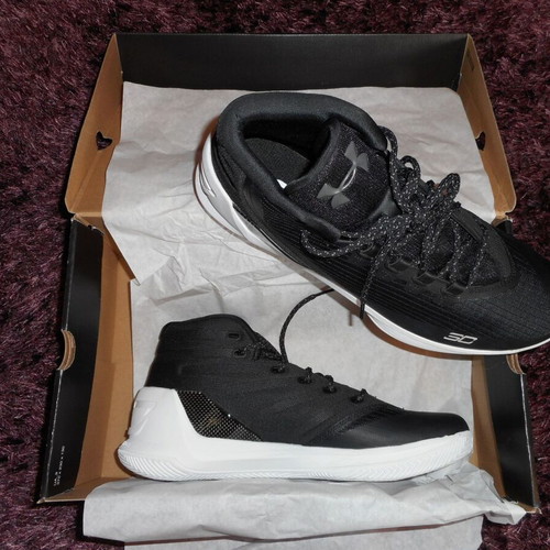 Under Armour Curry 3 sneakers new, size 44.5, black