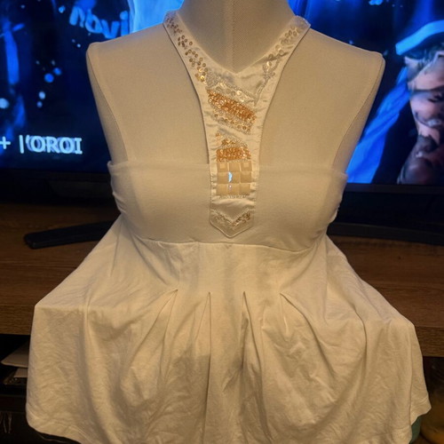T-shirt like new, ecru, very cool, viscose, sizes S and M