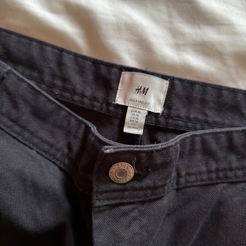 Carpenter H&M pants black like new, size L-XL