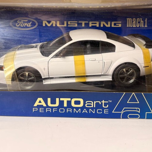 Autoart 2003 Ford Mustang Mach 1 Oxford White Die Cast 1:18 model car