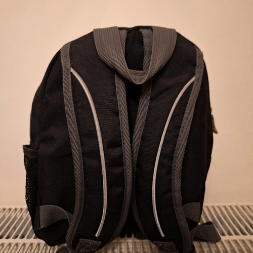 Polo toddler backpack like new, penguin design, 7L capacity