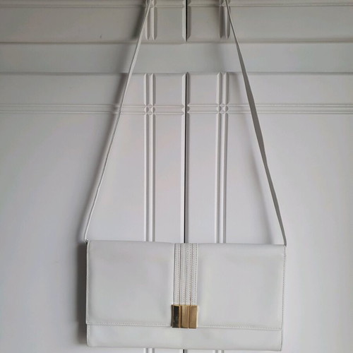 White envelope bag like new with strap