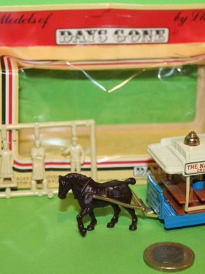 Lledo Days Gone Horse Drawn Tram metal miniature new
