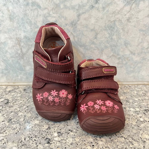 Biomecanics anatomical boots used, burgundy with floral design for girl
