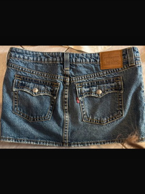 Levi's denim micro low rise skirt, 90s style