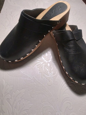 Favela clogs like new, black, size 37.5-38