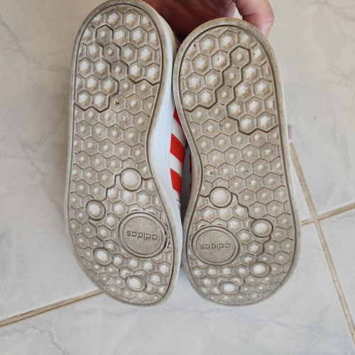 Adidas Marvel Captain America Kids Sneakers Size 32 Like New