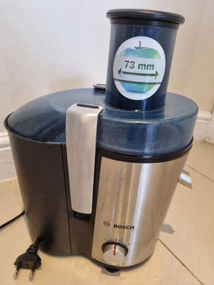 Bosch MES3000 Juicer 700W like new
