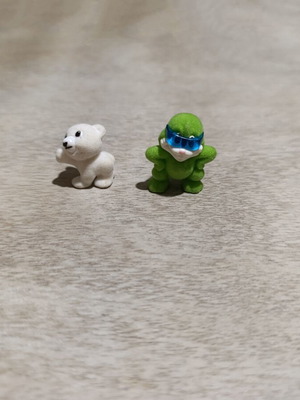 Kinder animal figures set of 2 with velvety texture used