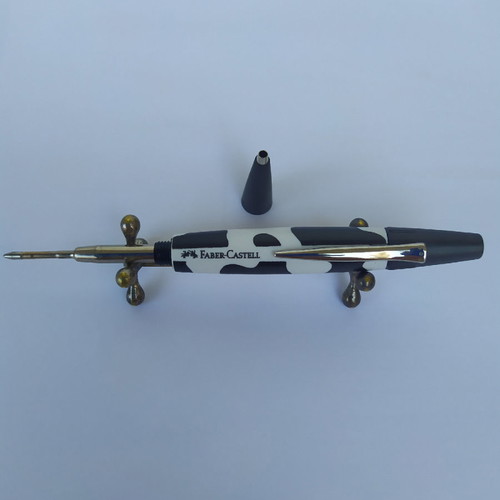 Faber Castell e-motion pen used with unique design