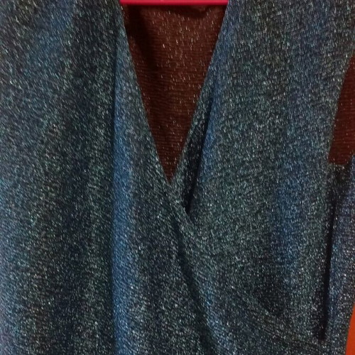 Women's blouse new, size L, black and blue