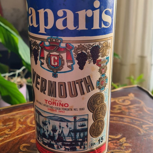 Capari Vermouth Tipo Torino 1970 collectible sealed bottle