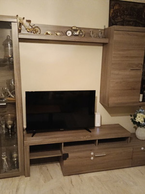 Living room set with coffee table and sofas used