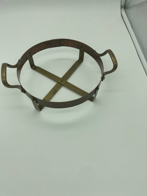 Μπρούτζινη βάση σκευών