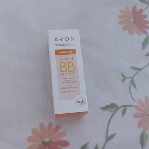 Avon Nutra Effects Radiance 5-in-1 BB Cream SPF 15, medium