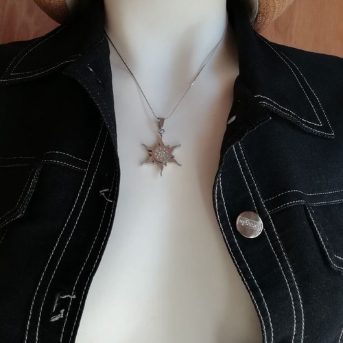 Stainless steel sun necklace with zirconia new