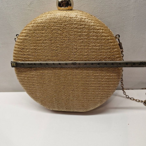 4queens round shoulder bag new, gold color