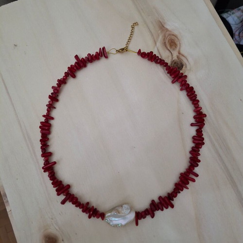 Handmade necklace with red coral and iridescent shell