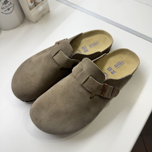 Birkenstock Boston Soft Footbed suede leather slippers size 39, like new