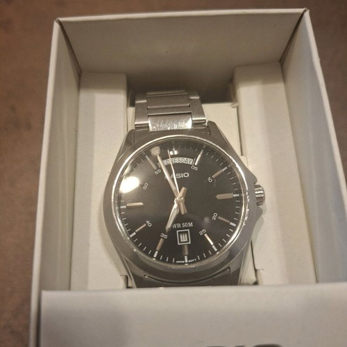 Casio Quartz Watch WR50 used, men's silver