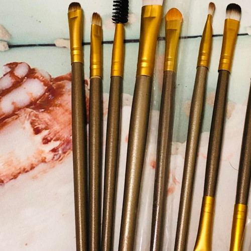 Makeup brush set of 13 pieces like new