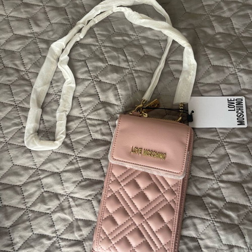 Love Moschino light pink crossbody phone pouch wallet new with tags