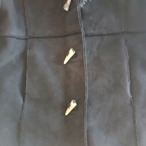 Suede large black coat like new