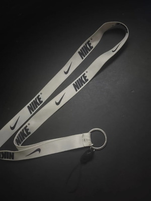 Nike accessories like new, black and white