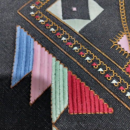 Hand-embroidered pillowcase like new, 55x55 cm