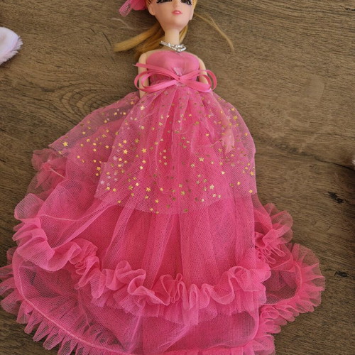 Set of stuffed toys and doll like new, 3 pieces