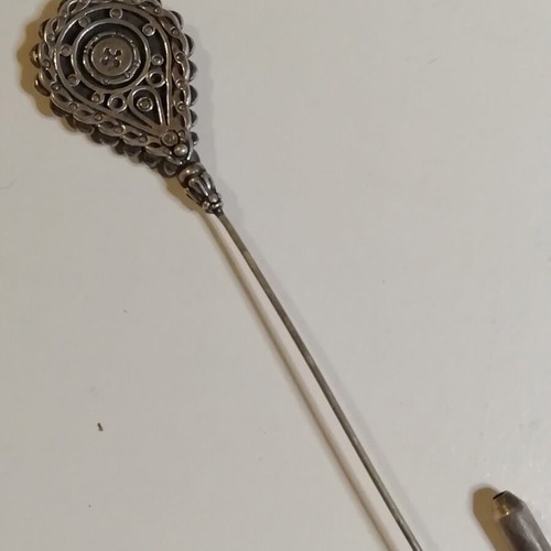 Silver pin like new, detailed design for ties or scarves