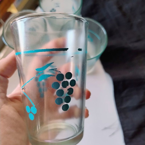 Set of 4 drinking glasses