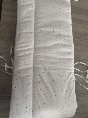Cotton Crib Bumper like new