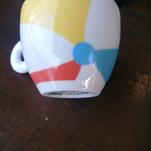 Illy collectible cup with slight wear used