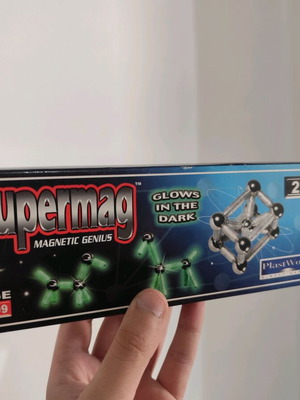 Supermag glow in the dark new