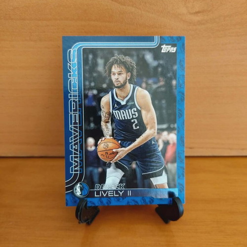 2025-26 NBA Topps Dereck Lively II Team Colors Border SP Blue card new