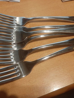 Σετ 6 πιρούνια Maria Loi καινούργια με δώρο μαχαίρι stainless steel