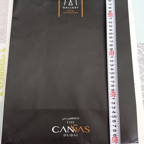 Dubai The Canvas packaging paper bags used
