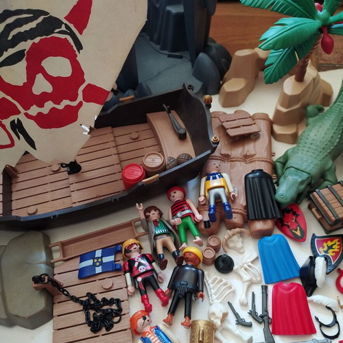 Vintage Playmobil Pirate Island SuperSet 4136 and Accessories