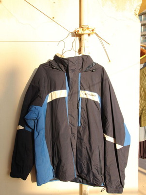 Columbia jacket size L like new, black and blue