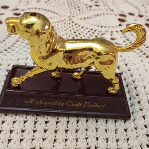 Dog lighter like new