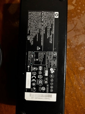HP laptop charger used