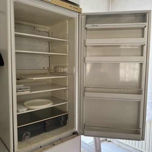 Miele refrigerator freezer large used