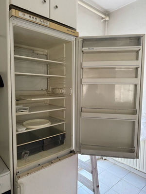 Miele refrigerator freezer large used
