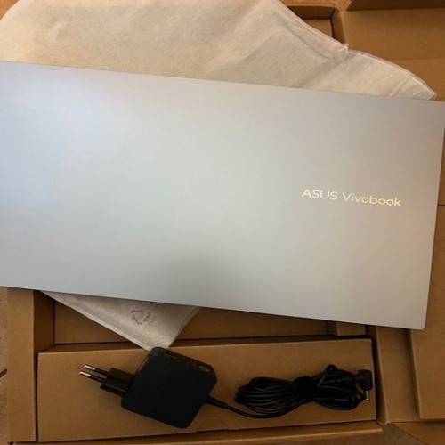 Asus Vivobook laptop new in box
