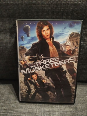 The Three Musketeers DVD used, adventure with subtitles