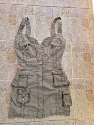 Guess cargo φόρεμα μεταχειρισμένο, μέγεθος M