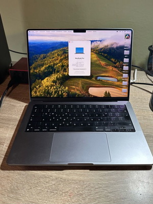 MacBook Pro 14" M1 Pro 2021 16GB RAM 500GB SSD like new
