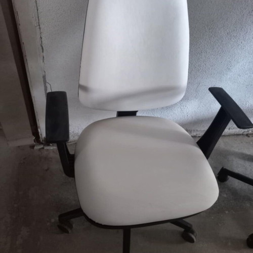 Office chair with white leather like new